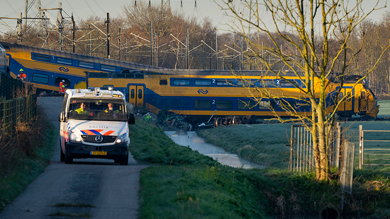 Πώς προκλήθηκε το θανατηφόρο σιδηροδρομικό δυστύχημα στην Ολλανδία